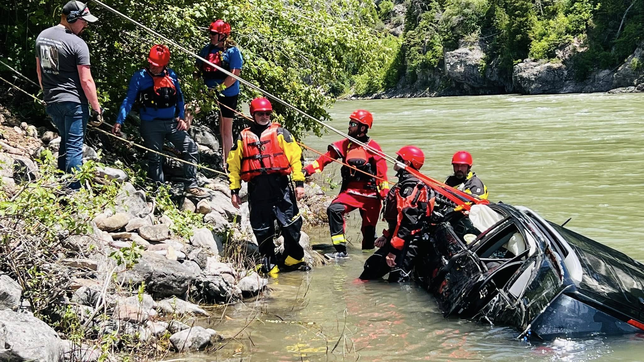 Fundraiser supports both search and rescue units in Lincoln County