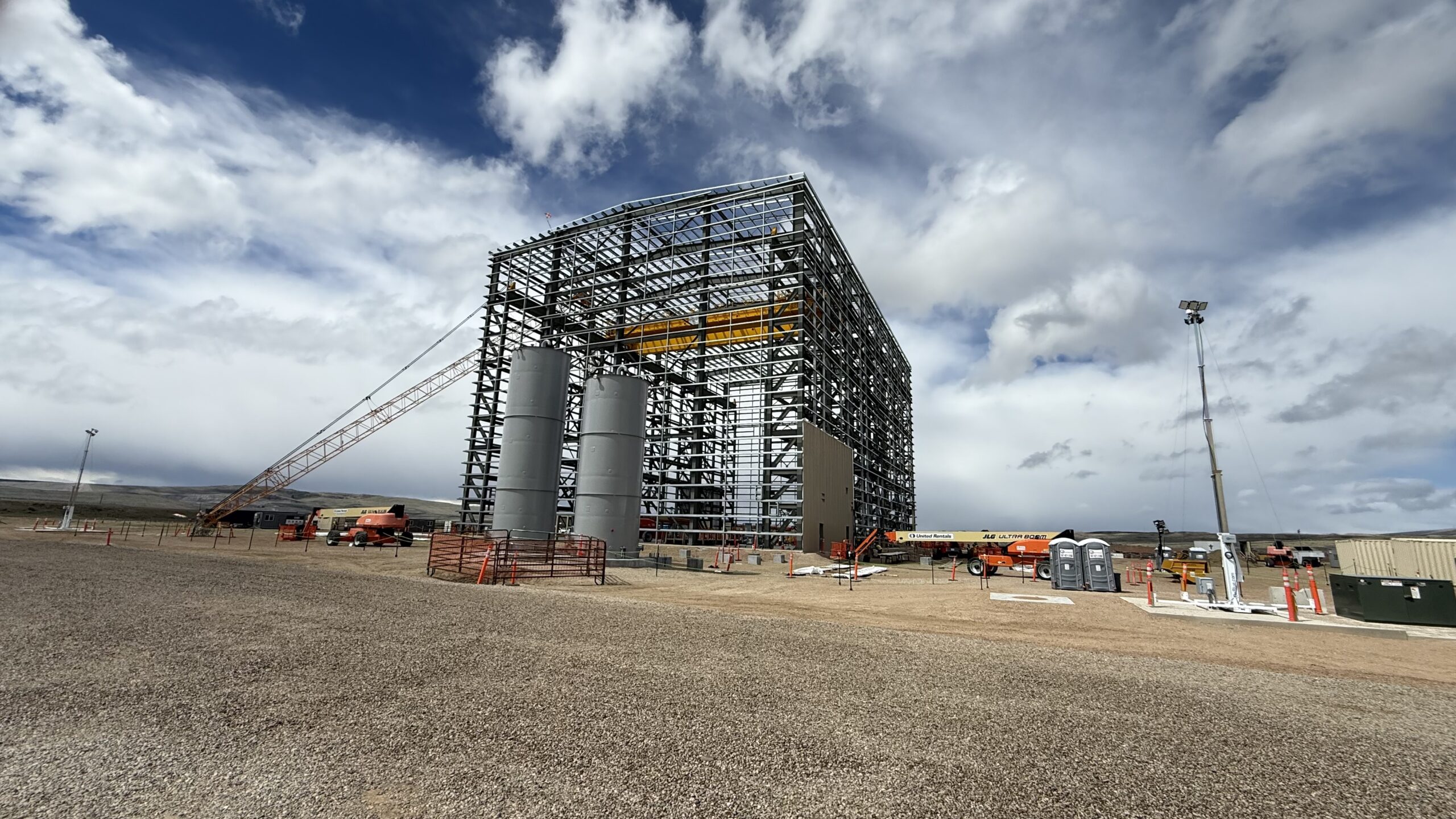 Lummis: Bill would cut cost of building nuclear plants